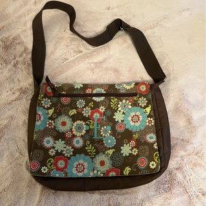 ThirtyOne Messenger Bag, reversible flap, “E” embroidered on floral side